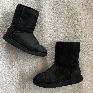 UGG Classic Black Short Kid Boots Size 3